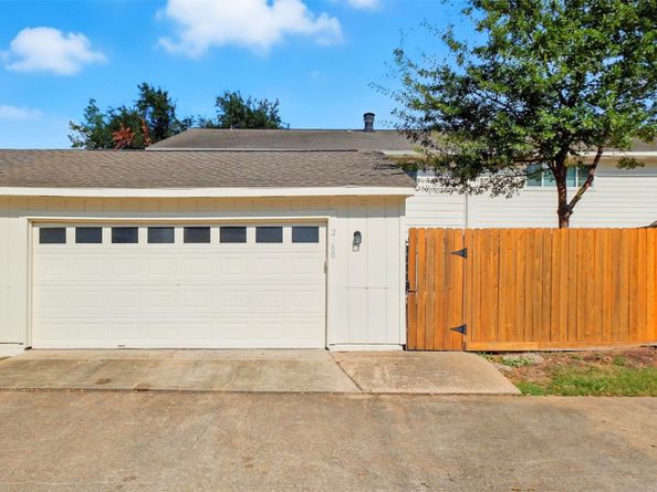 2960 Gessner Road, Houston TX 77080