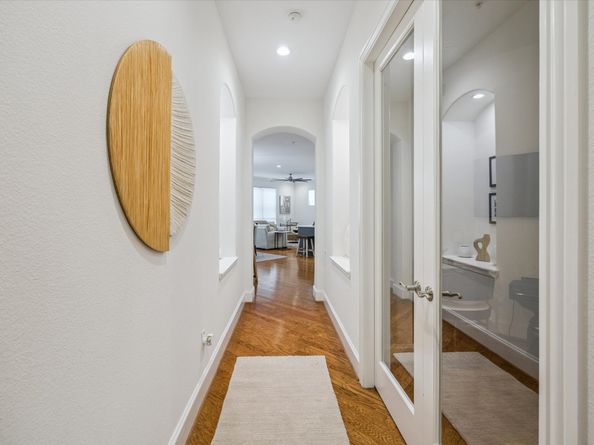2120 Kipling Street 208, Houston TX 77098