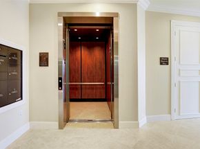 2120 Kipling Street 208, Houston TX 77098