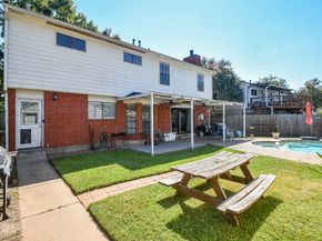 1902 Old Dixie Drive, Richmond TX 77406