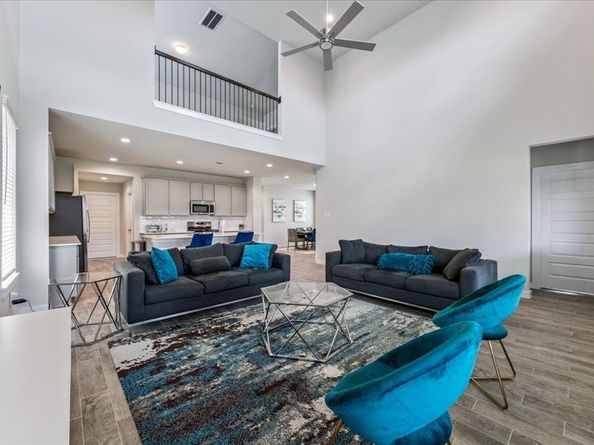 5619 Sandhill Oak Trail, Houston TX 77066