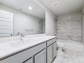 5619 Sandhill Oak Trail, Houston TX 77066