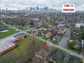 3280 Berry Street, Houston TX 77004