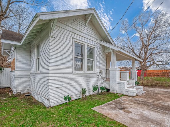 3280 Berry Street, Houston TX 77004