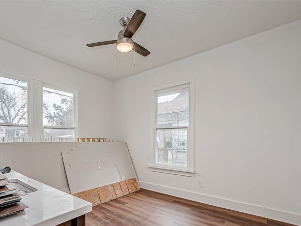 3280 Berry Street, Houston TX 77004