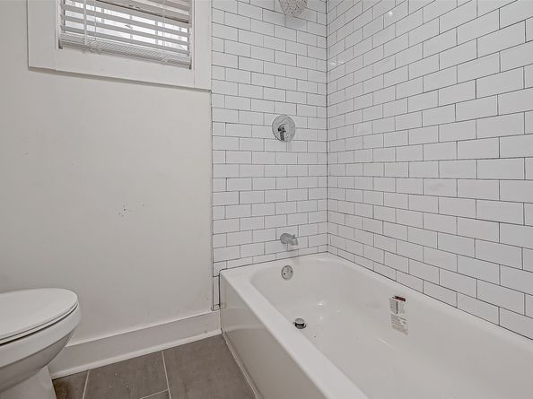 3280 Berry Street, Houston TX 77004