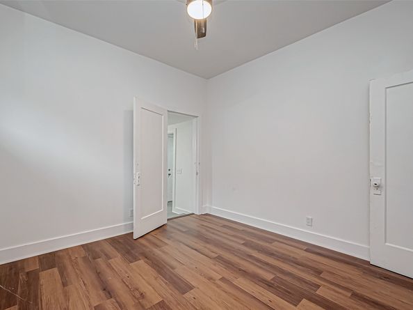 3280 Berry Street, Houston TX 77004