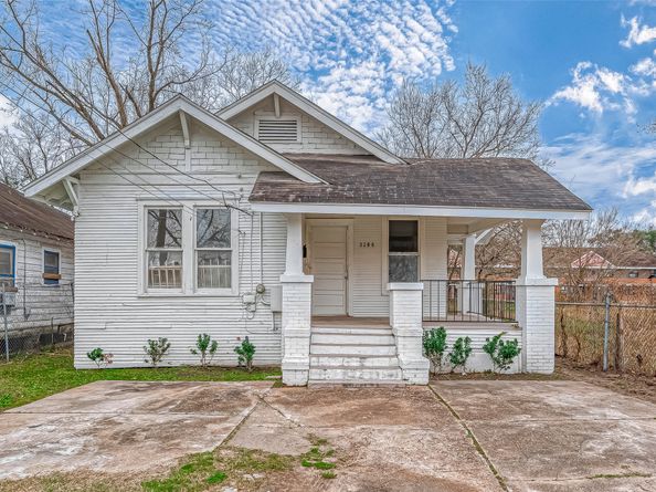 3280 Berry Street, Houston TX 77004