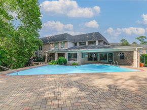 2230 S Piney Point Road 113, Houston TX 77063