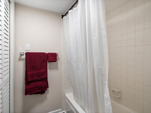 8419 Hearth Drive 21, Houston TX 77054