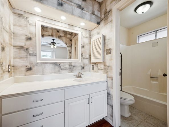 4206 Saratoga Drive, Houston TX 77088