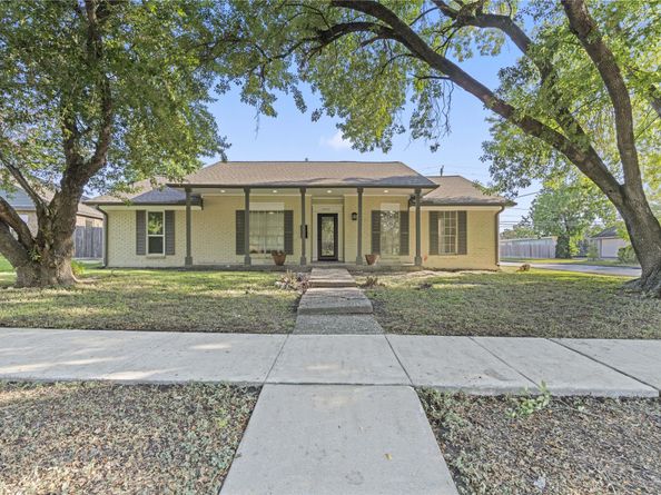 4002 Knotty Oaks Trl, Houston TX 77045