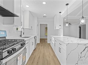 4002 Knotty Oaks Trl, Houston TX 77045