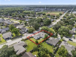 4002 Knotty Oaks Trl, Houston TX 77045