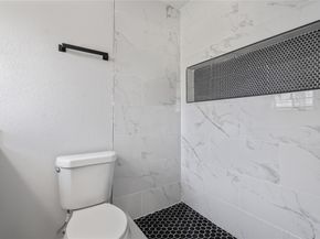 4002 Knotty Oaks Trl, Houston TX 77045
