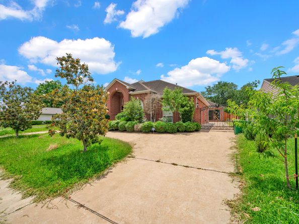 4317 Willowbend Blvd Boulevard, Houston TX 77035