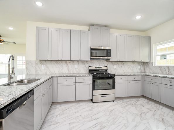 2803 Bowlin Leaf Lane, Houston TX 77014