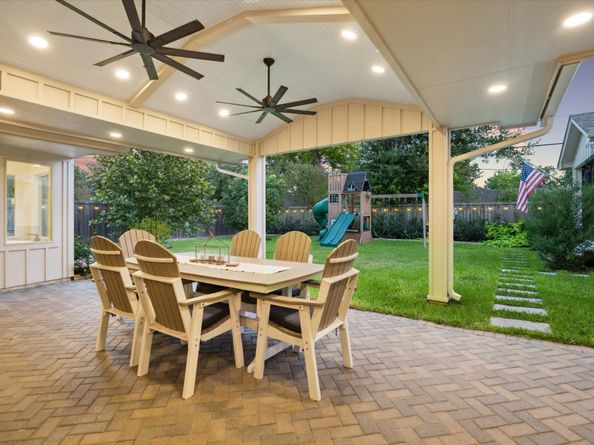 9015 Theysen Drive, Houston TX 77080