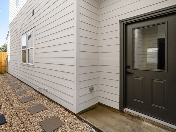 7220 Avenue B, Houston TX 77011