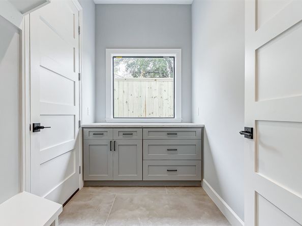 6522 Westview Drive, Houston TX 77055