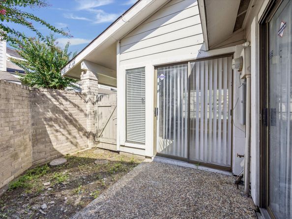 11957 Bob White Drive 863, Houston TX 77035