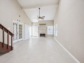 11957 Bob White Drive 863, Houston TX 77035