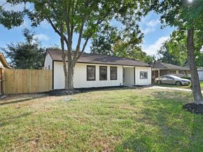 5926 Belneath Street, Houston TX 77033