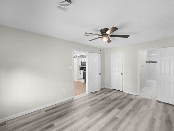 5926 Belneath Street, Houston TX 77033