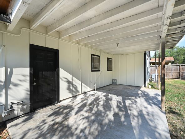 5926 Belneath Street, Houston TX 77033