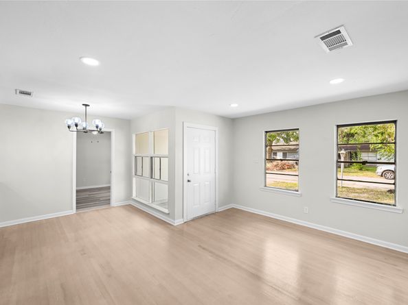 5926 Belneath Street, Houston TX 77033
