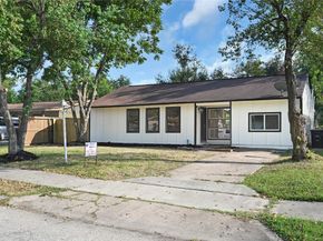 5926 Belneath Street, Houston TX 77033