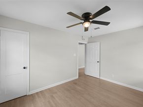 5926 Belneath Street, Houston TX 77033