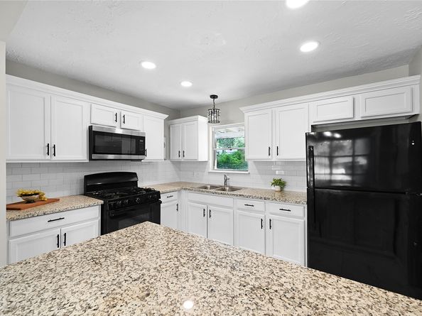 5926 Belneath Street, Houston TX 77033