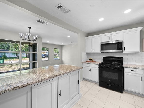 5926 Belneath Street, Houston TX 77033