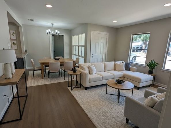 5926 Belneath Street, Houston TX 77033