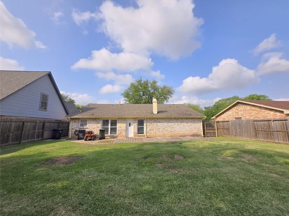 3122 Mosby Drive, Sugar Land TX 77479