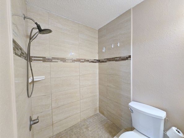 3122 Mosby Drive, Sugar Land TX 77479