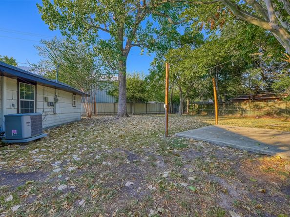 4 Carlota Court, Houston TX 77074