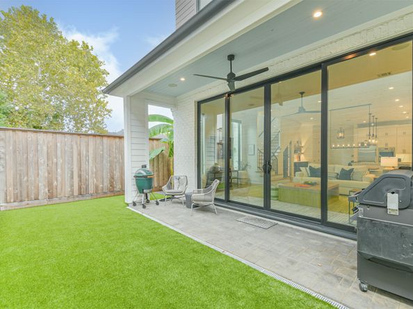 1410 Indiana Street, Houston TX 77006