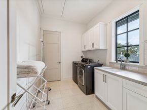 1136 Woodland Street, Houston TX 77009