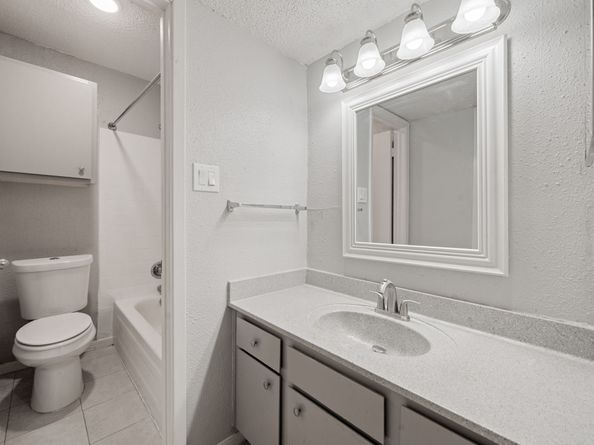 1500 Bay Area Boulevard B105, Houston TX 77058