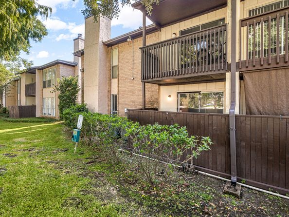 1500 Bay Area Boulevard B105, Houston TX 77058