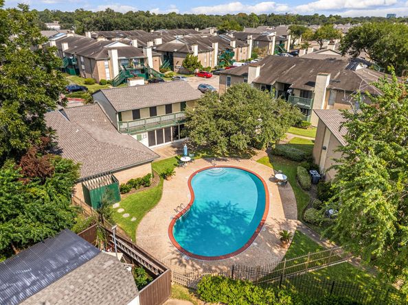 1500 Bay Area Boulevard B105, Houston TX 77058