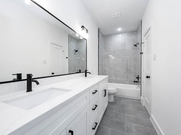 5803 Hardy Street, Houston TX 77009