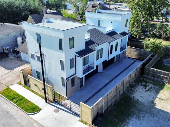 2312 Barbee Street, Houston TX 77004