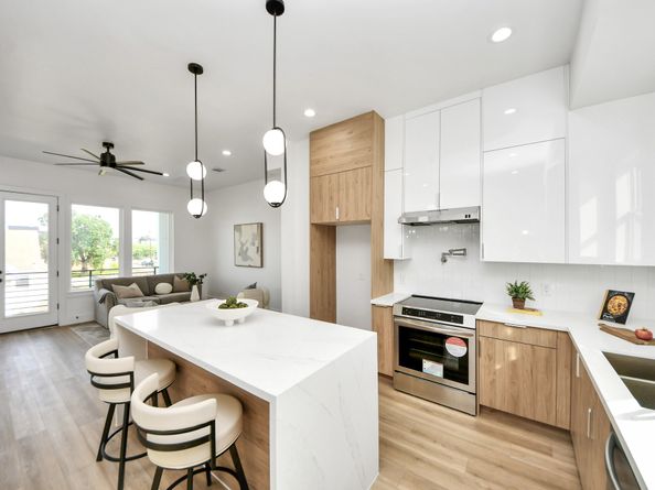 2312 Barbee Street, Houston TX 77004