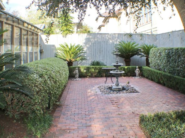 1401 Truxillo Street, Houston TX 77004