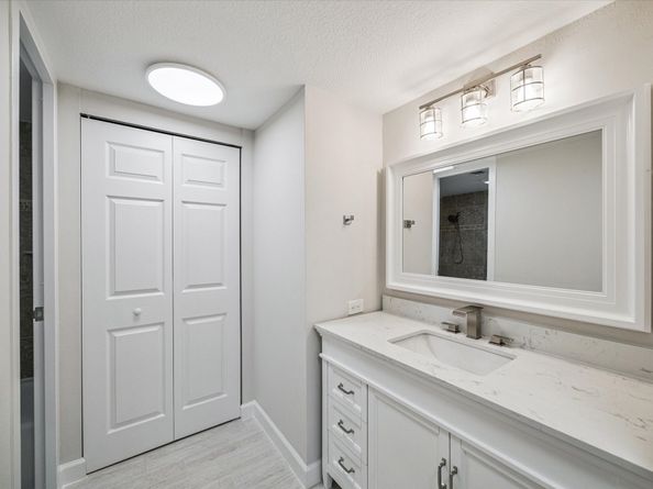 2016 Main Street 622, Houston TX 77002