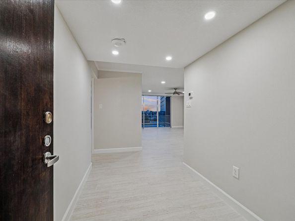 2016 Main Street 622, Houston TX 77002