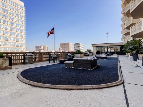 2016 Main Street 622, Houston TX 77002